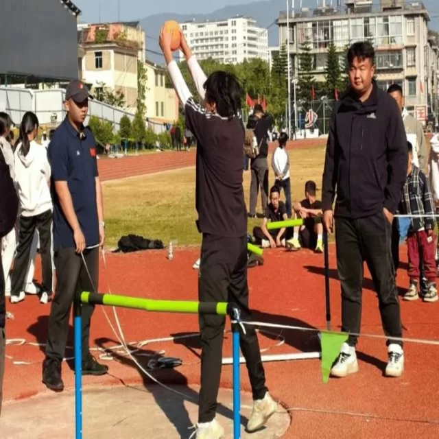 体育产业热点新闻解析与战术视角的深入探索